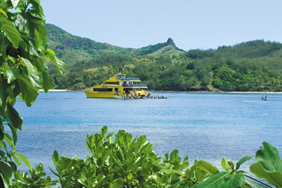 Cruise up through the Yasawa Islands